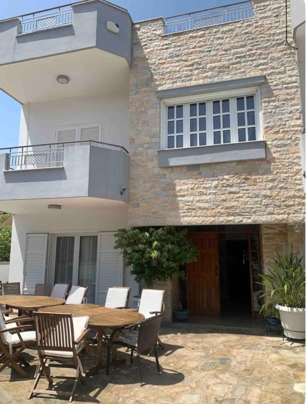 Home4U, Just 7Km From Airport Markópoulon 外观 照片