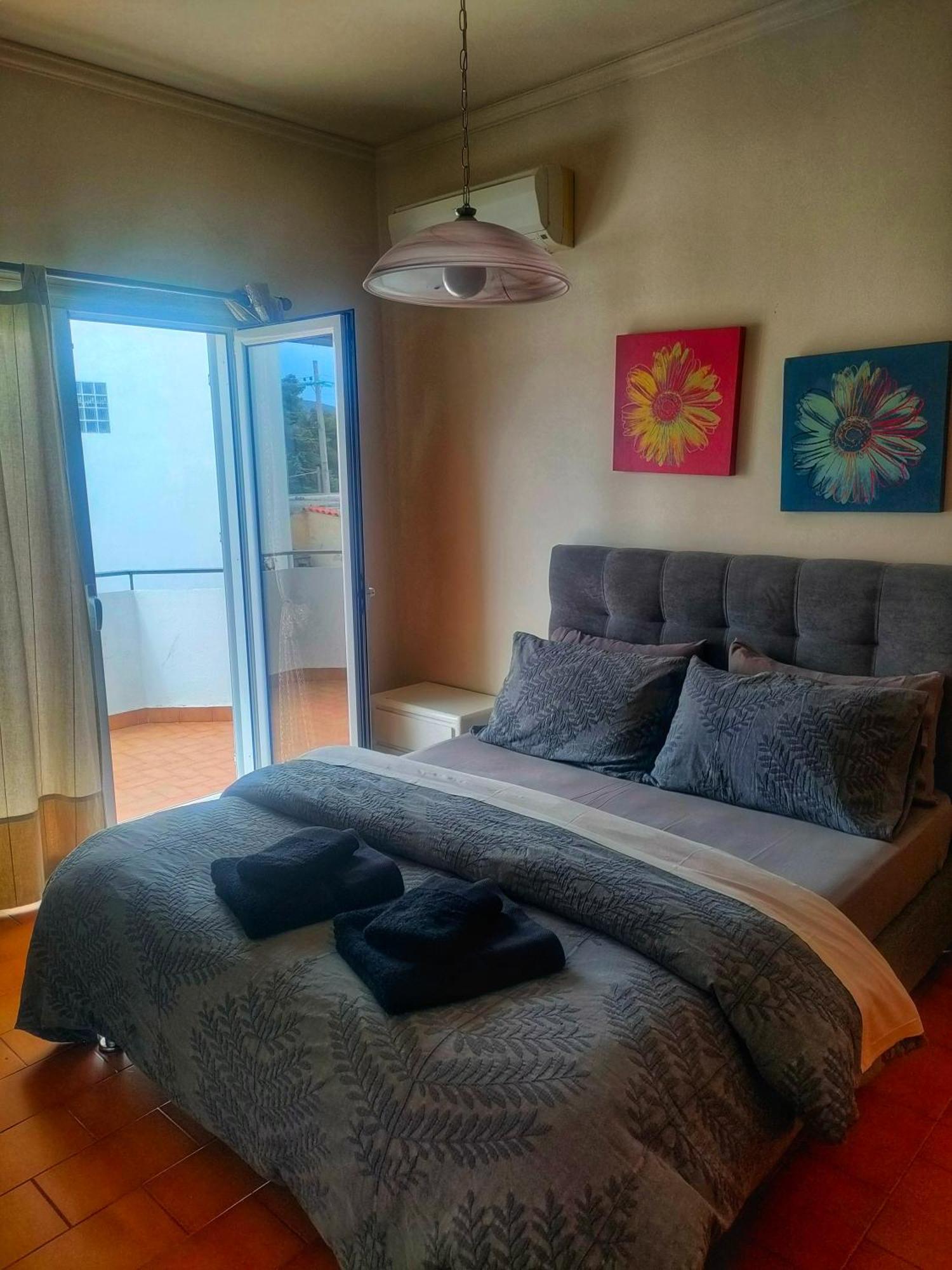 Home4U, Just 7Km From Airport Markópoulon 外观 照片